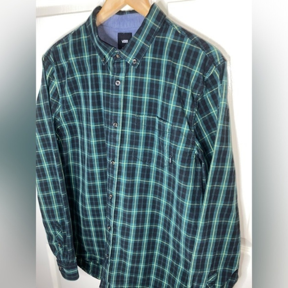 Vans Men’s Button Down Shirt M Green Black Plaid Long Sleeve Skateboard